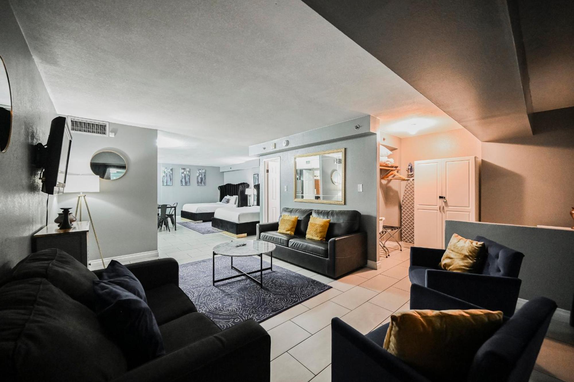 Stripviewsuites At Jockey Club Las Vegas Exterior photo