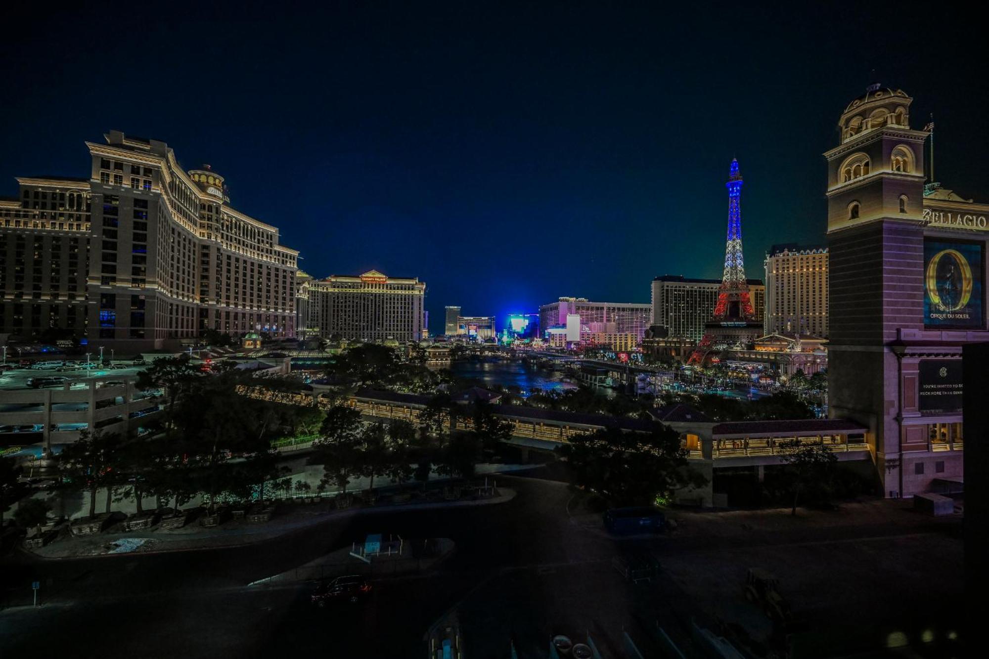 Stripviewsuites At Jockey Club Las Vegas Room photo