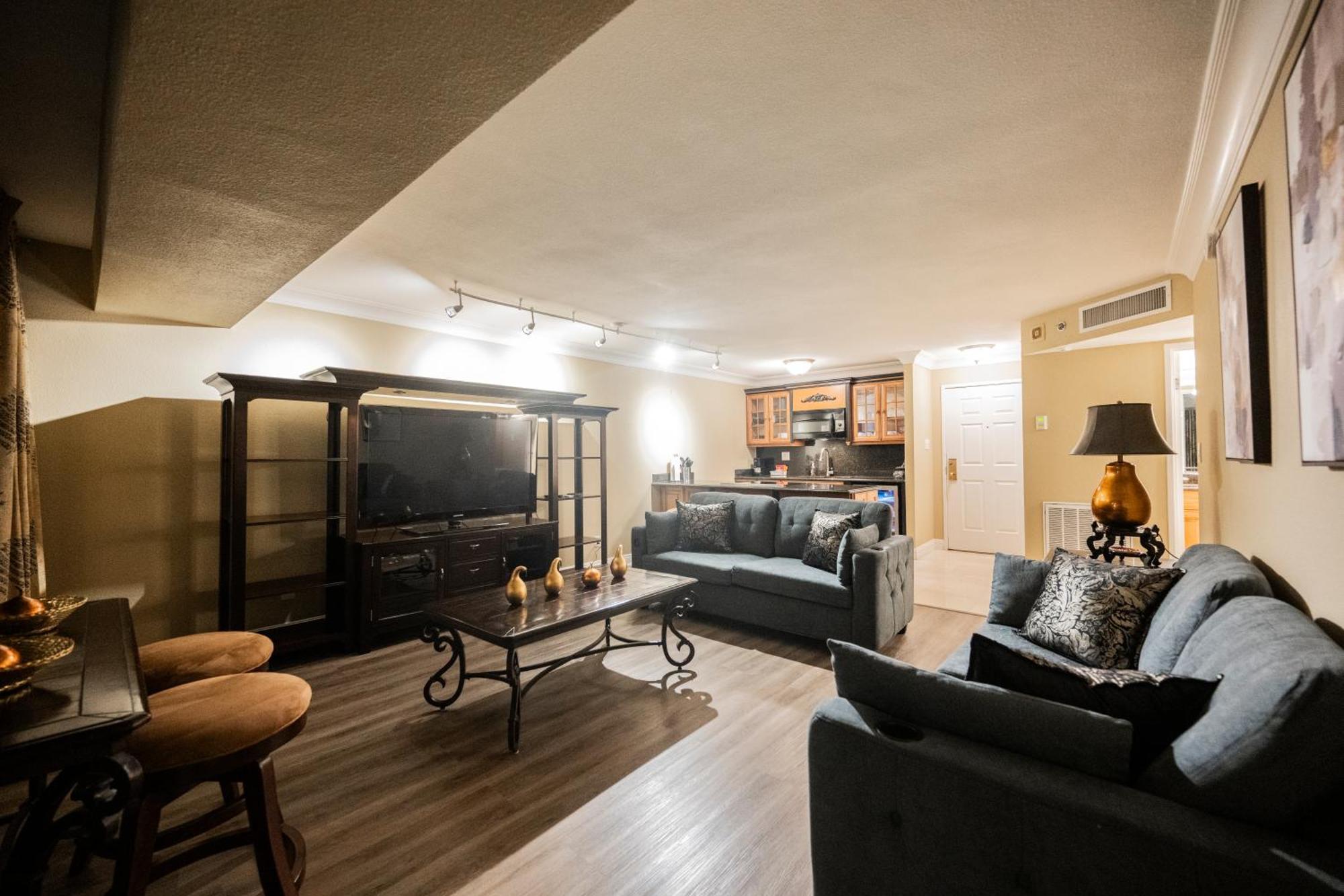 Stripviewsuites At Jockey Club Las Vegas Exterior photo